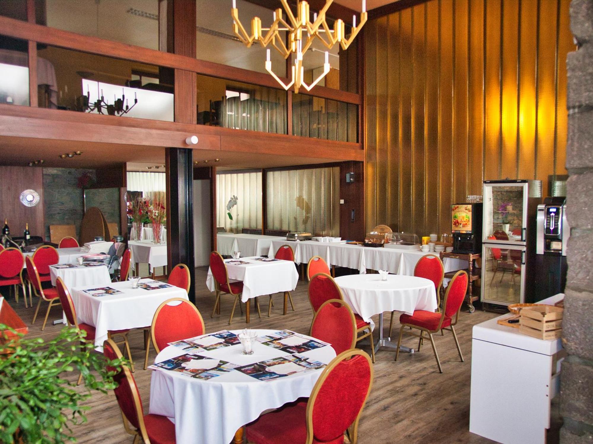 Hotel De Paris ชาเตล-กียง ภายนอก รูปภาพ